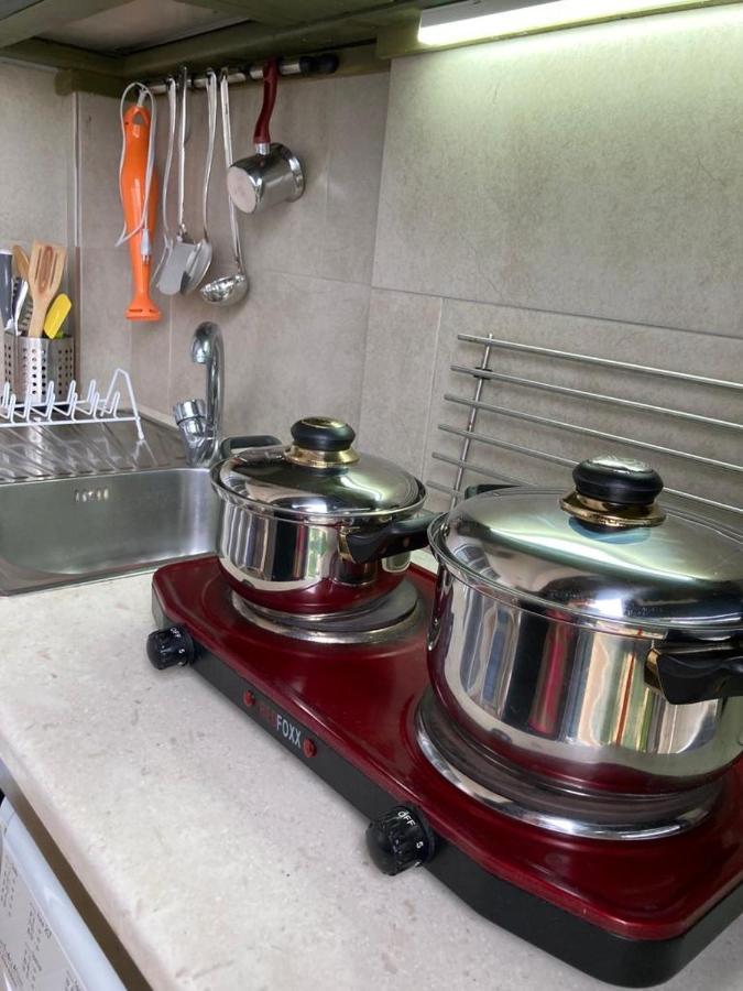 Aldi'S Guest House Vlore Bagian luar foto