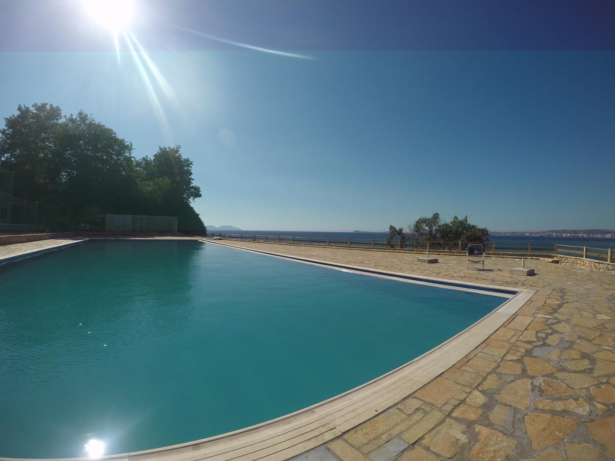 Aldi'S Guest House Vlore Bagian luar foto